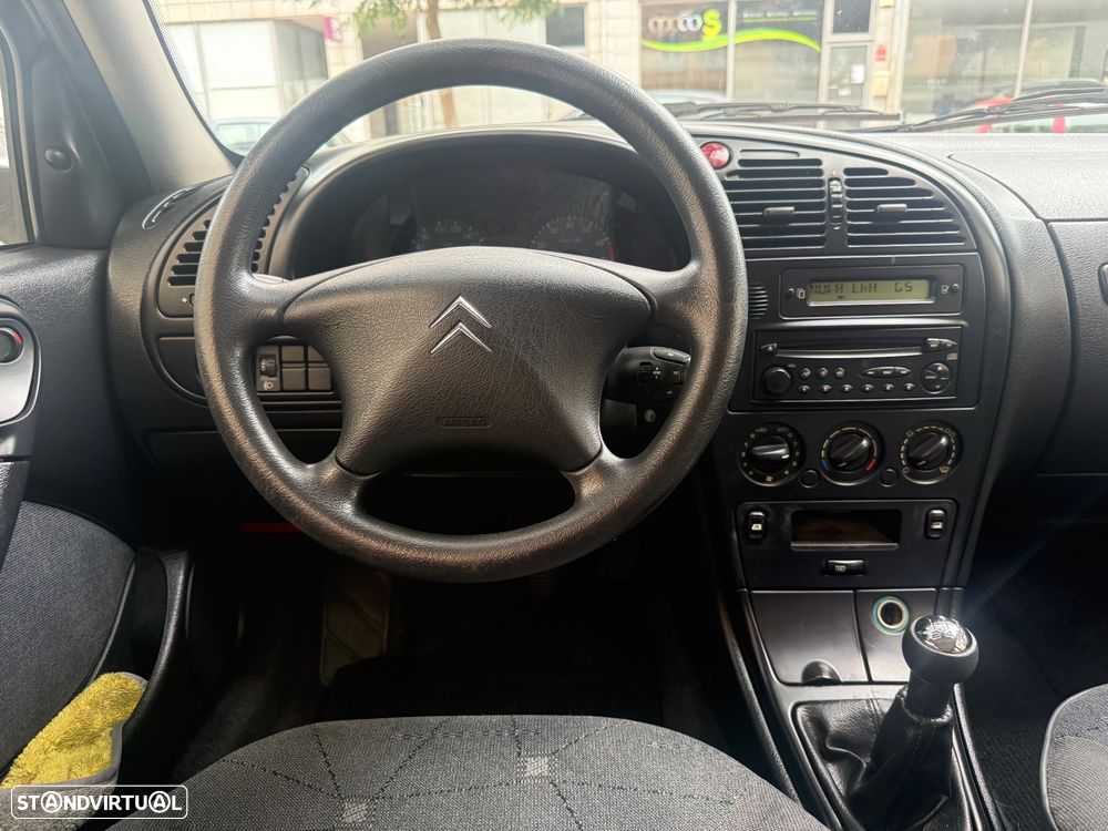 Citroën Xsara 1.4i Exclusive - 12