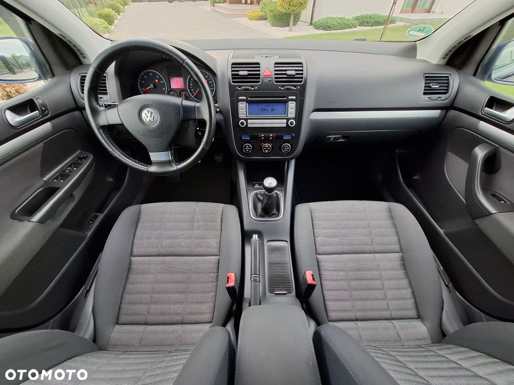 Volkswagen Golf 1.6 Tour Edition - 33