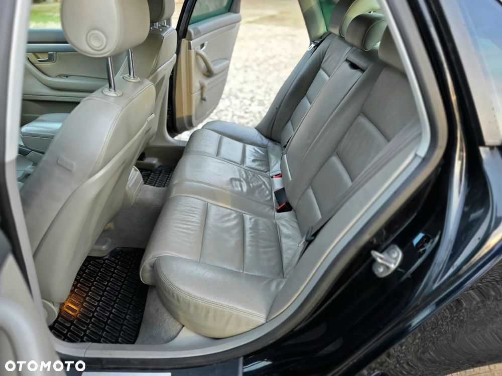 Audi A4 Limousine 1.8T - 10