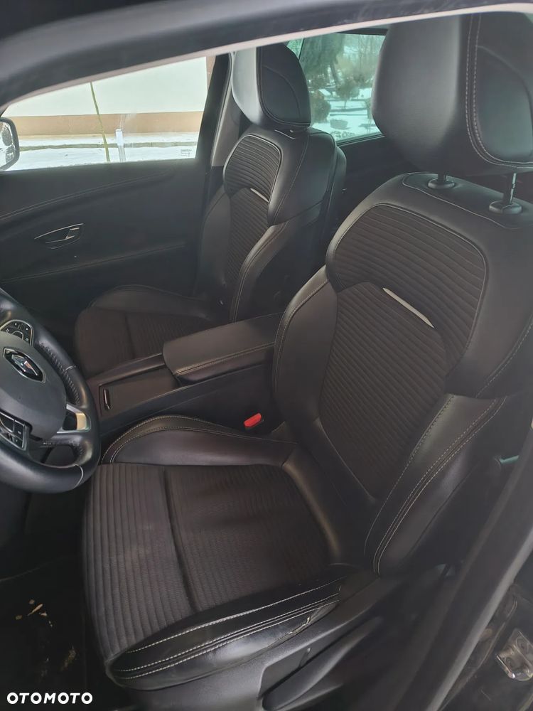 Renault Grand Scenic - 11