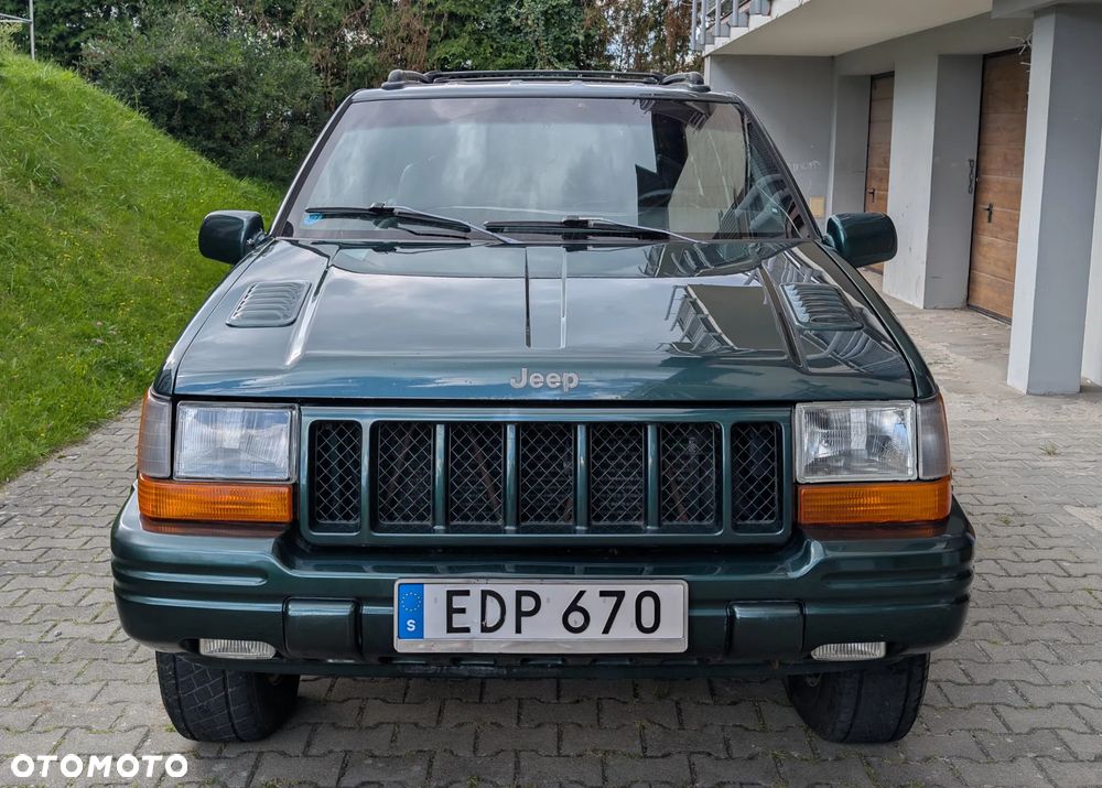 Jeep Grand Cherokee - 11