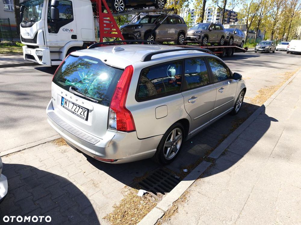 Volvo V50 - 2