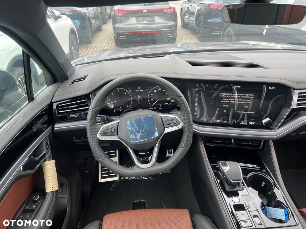 Volkswagen Touareg 3.0 V6 TDI 4Motion R-Line Final Edition - 10