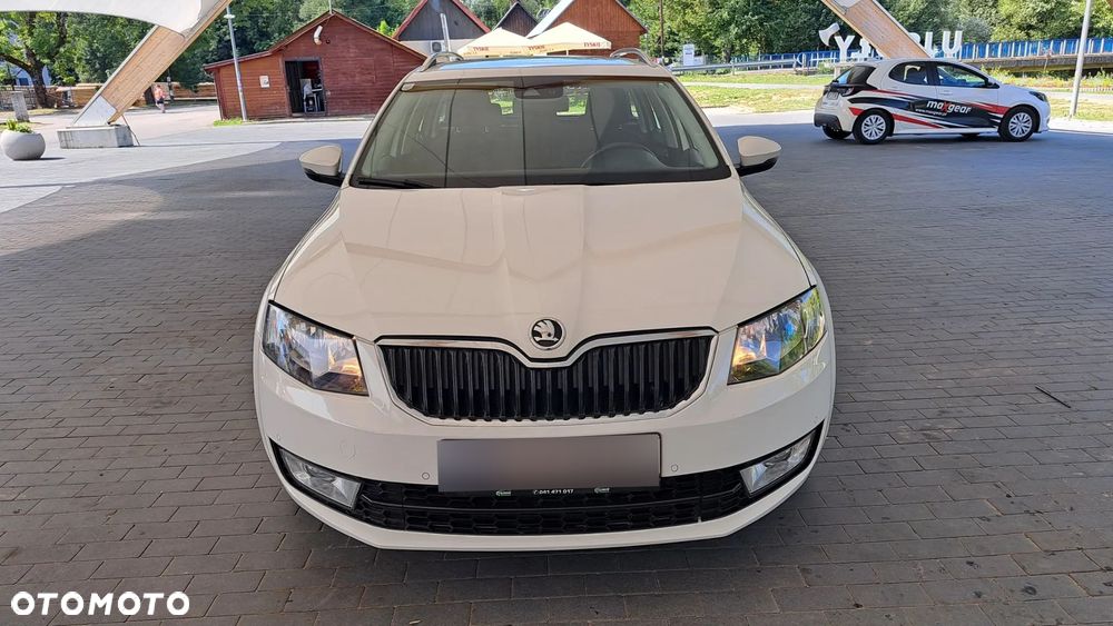 Skoda Octavia 2013 photo 2