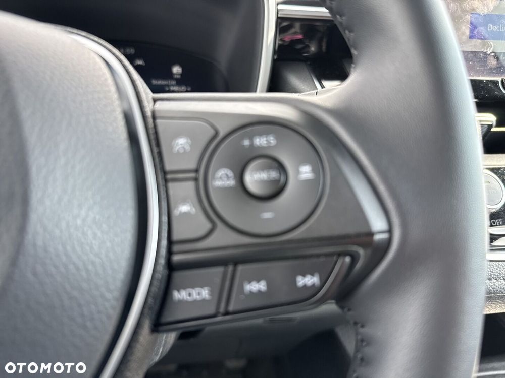 Toyota Corolla - 24