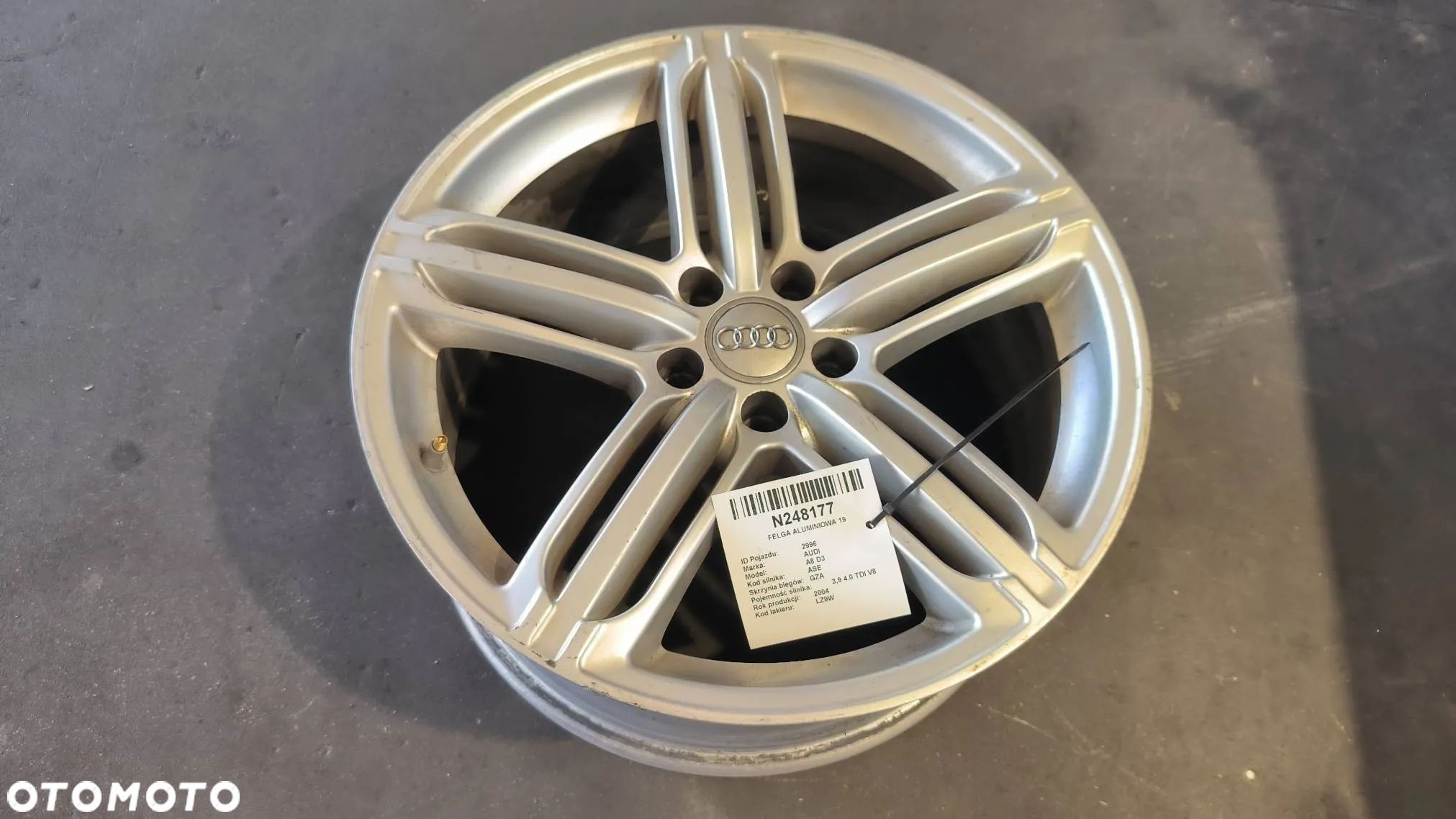 Audi A8 S8 D3 4E 2004 Felgi aluminiowe R18 5X112 ET45 8J - 1