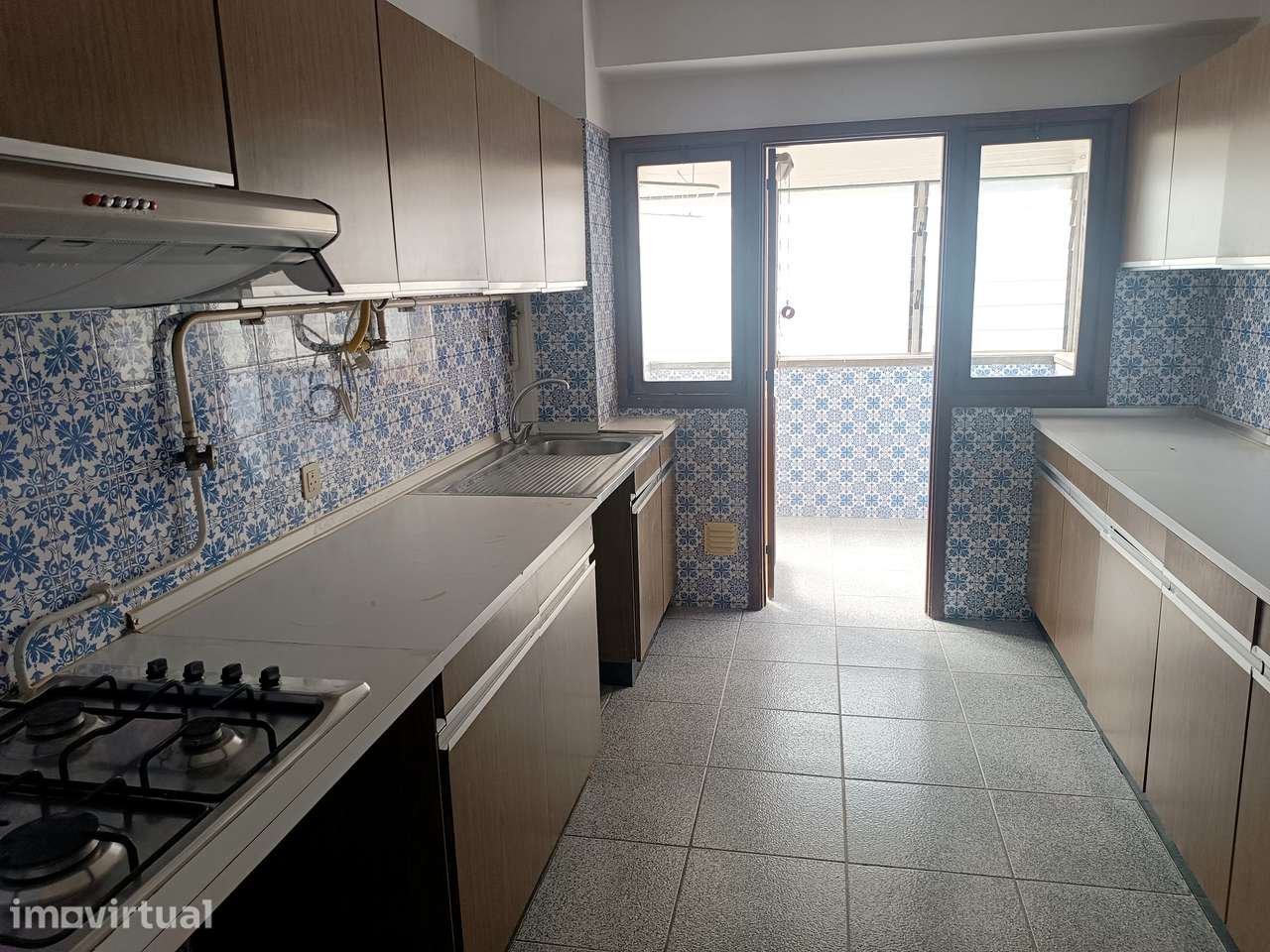 Apartamento T4 em Coimbra (Rua Carlos Seixas) - Grande imagem: 5/17