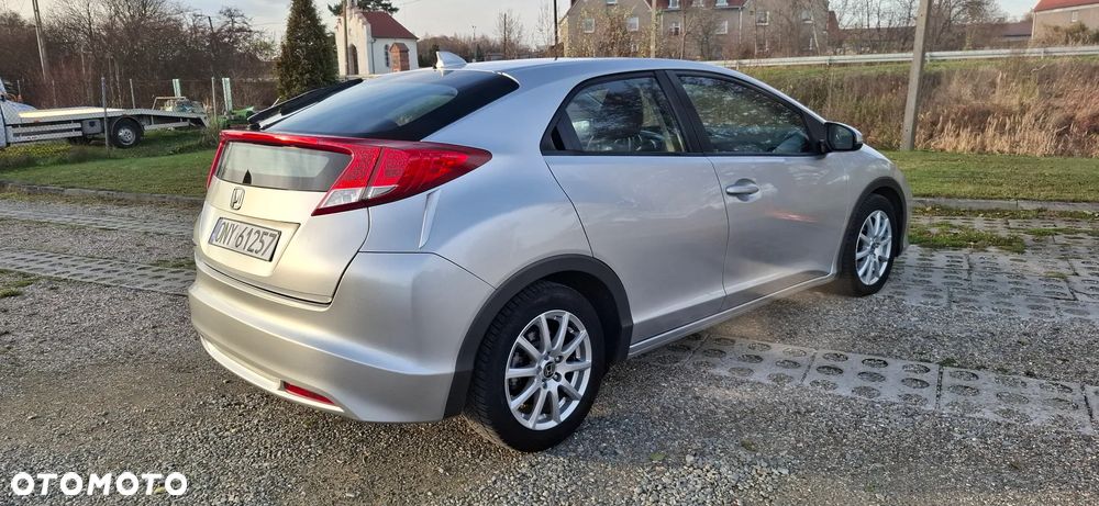 Honda Civic 1.6 i-DTEC Executive Navi - 5