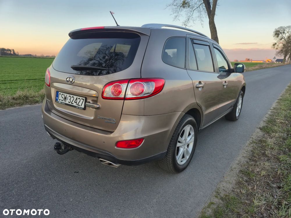 Hyundai Santa Fe - 24