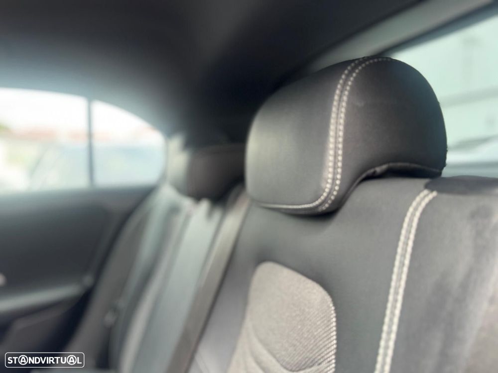 Mercedes-Benz A 180 7G-DCT Advanced Progressive - 24