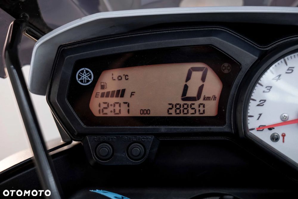 Yamaha FZ8 - 25