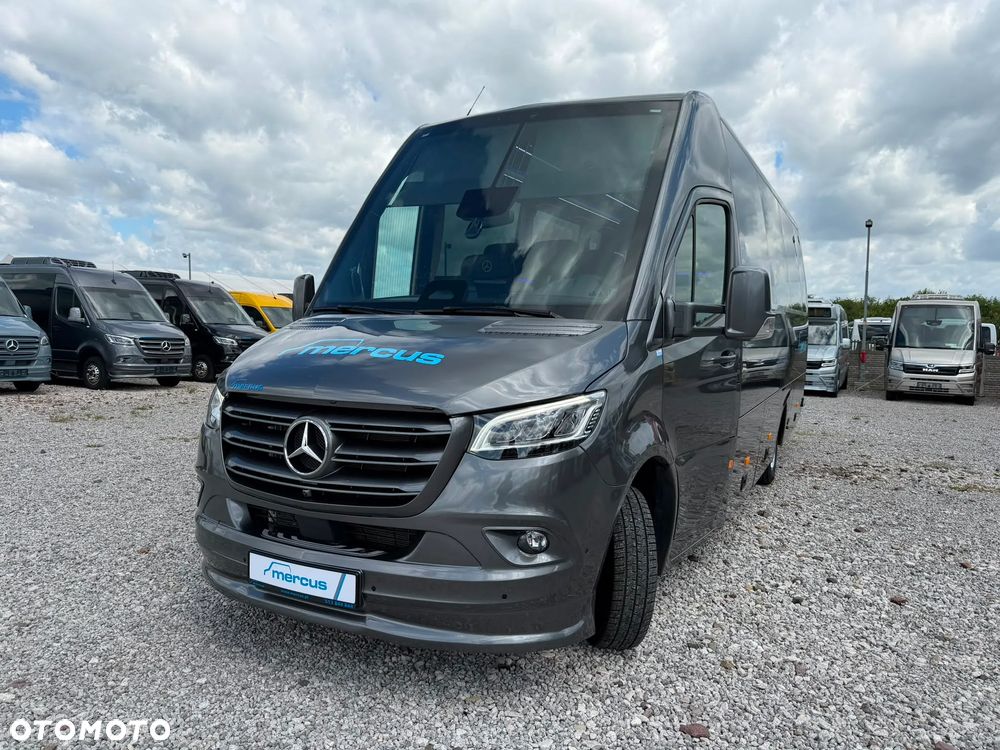 Mercedes-Benz Sprinter 519 - 12