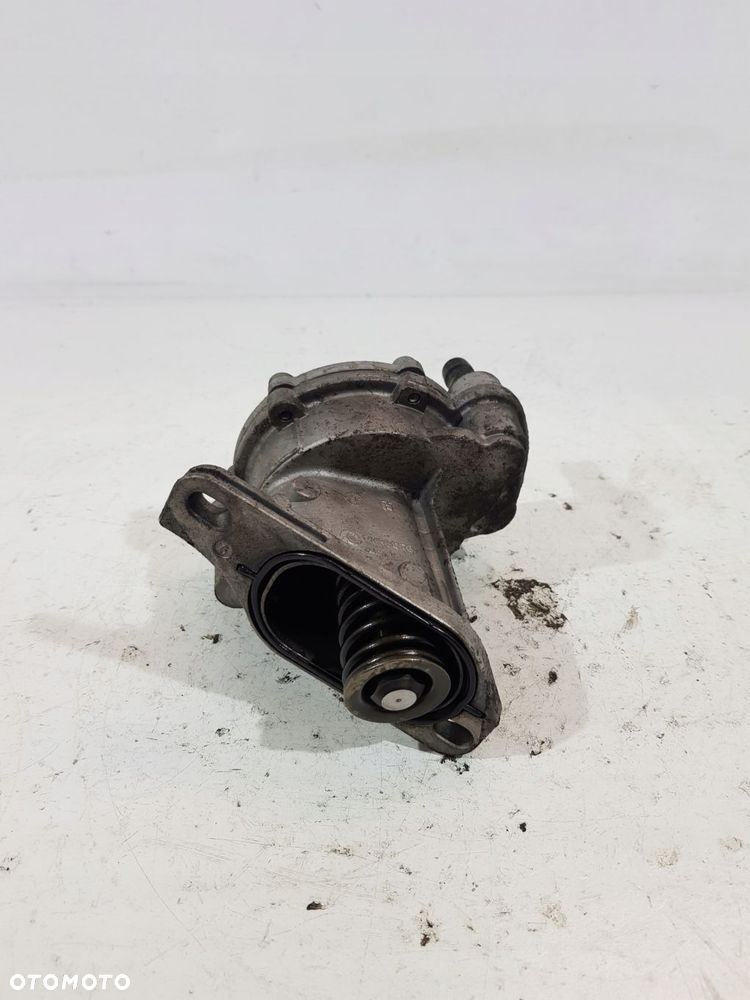 pompa vacum 076145100 vw crafter 2.5 tdi ceb - 4