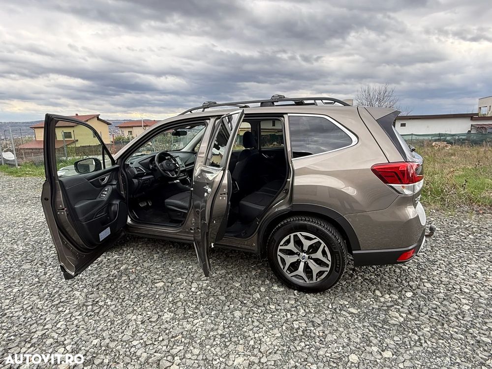 Subaru Forester 2.0 e-Boxer MHEV LinearTronic Trend - 20