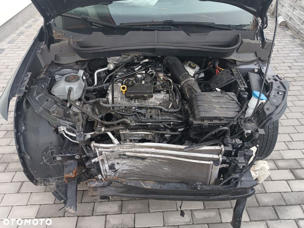 Volkswagen T-Cross 1.0 TSI OPF DSG ACTIVE - 8