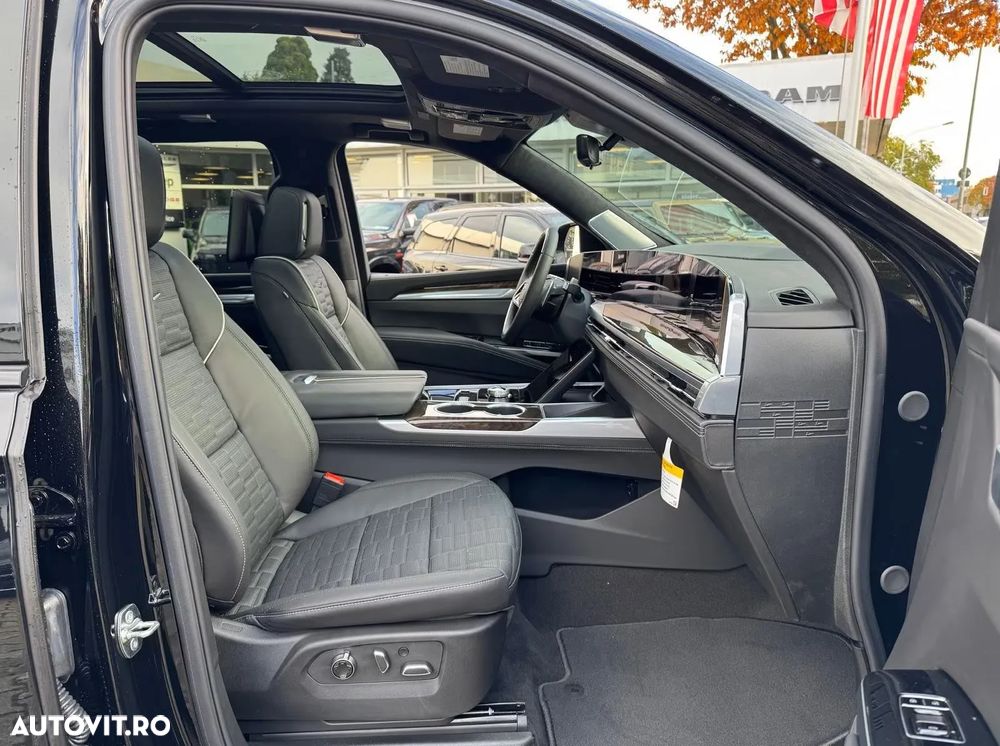 Cadillac Escalade - 11