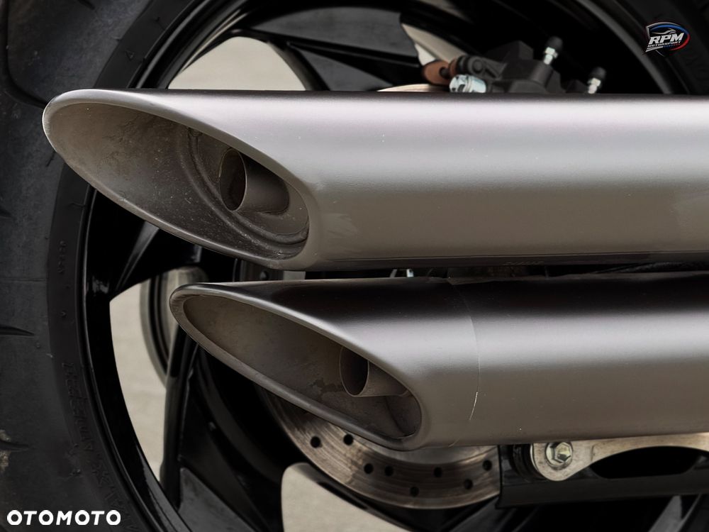 Suzuki Boulevard - 28