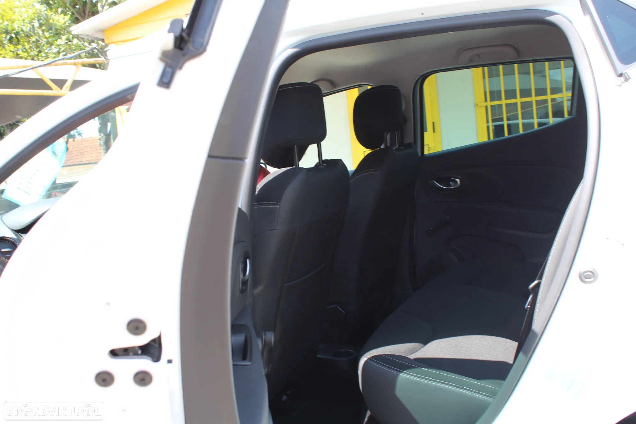 Renault Clio 0.9 TCe Limited - 10