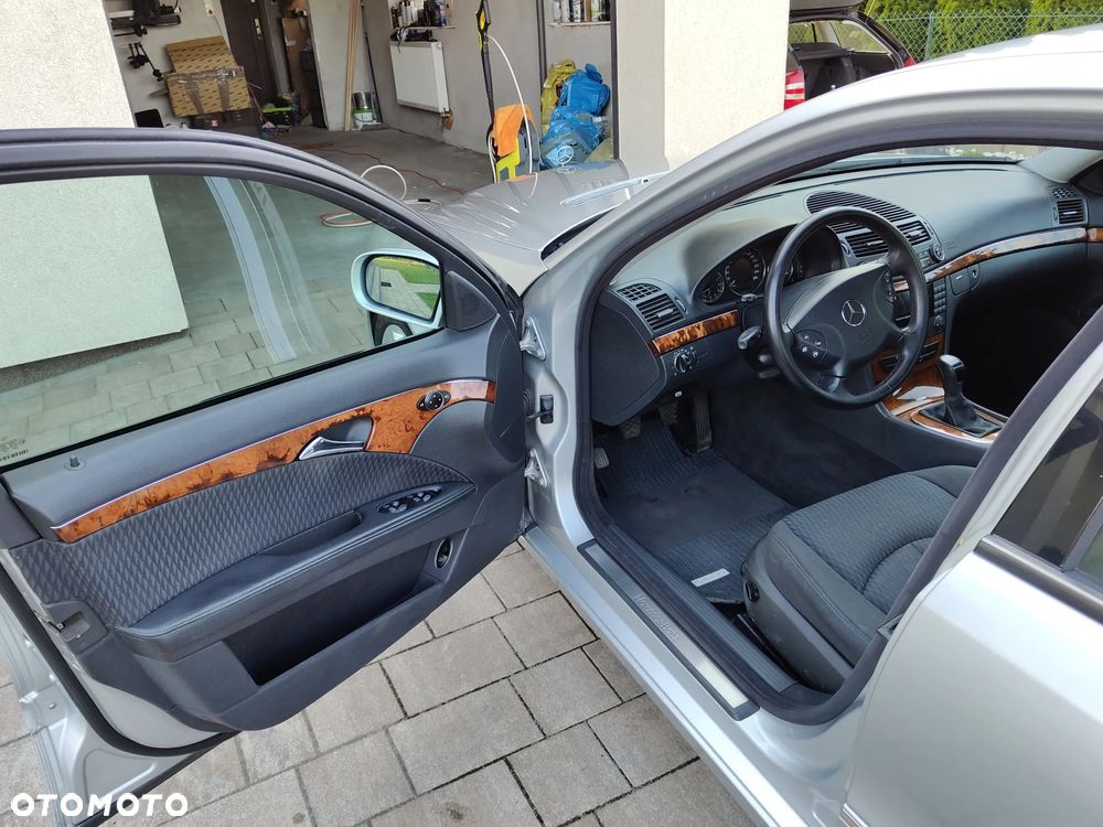 Mercedes-Benz Klasa E 270 CDI Elegance - 5