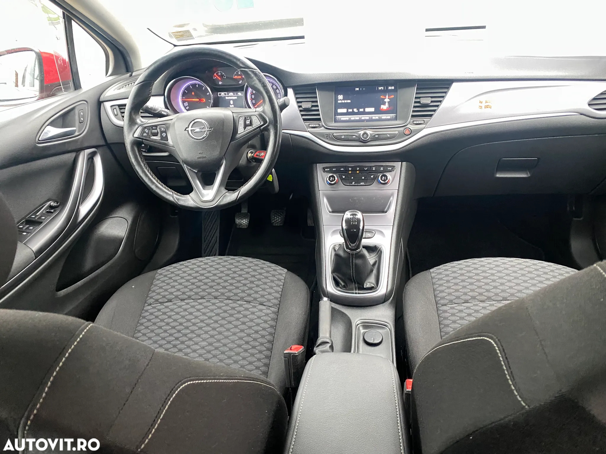 Opel Astra 1.4 Turbo Sports Tourer Business - 6