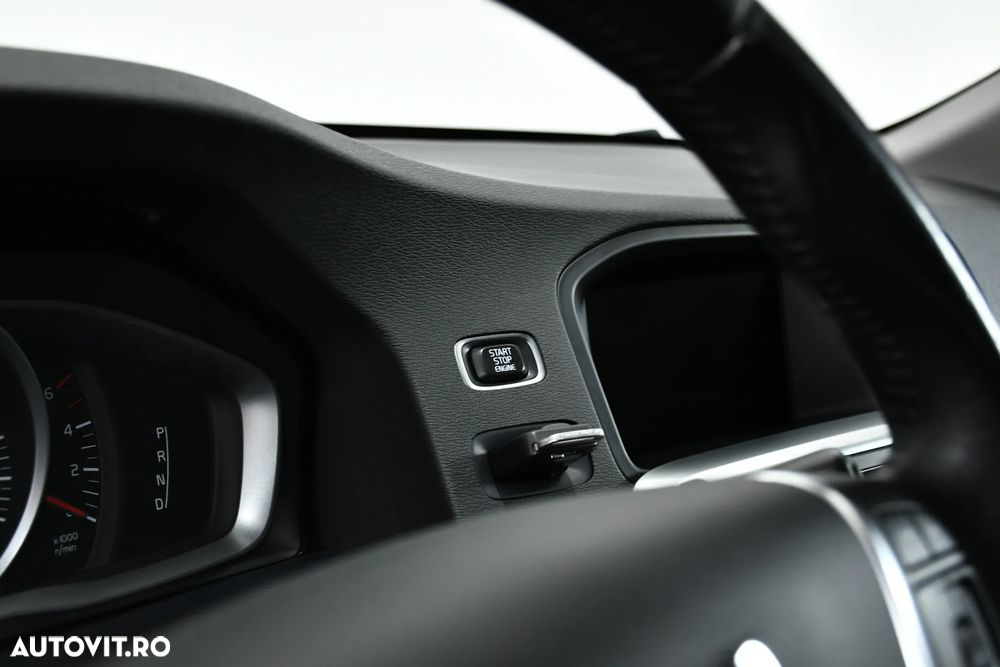 Volvo V60 D2 Start-Stop Momentum - 29