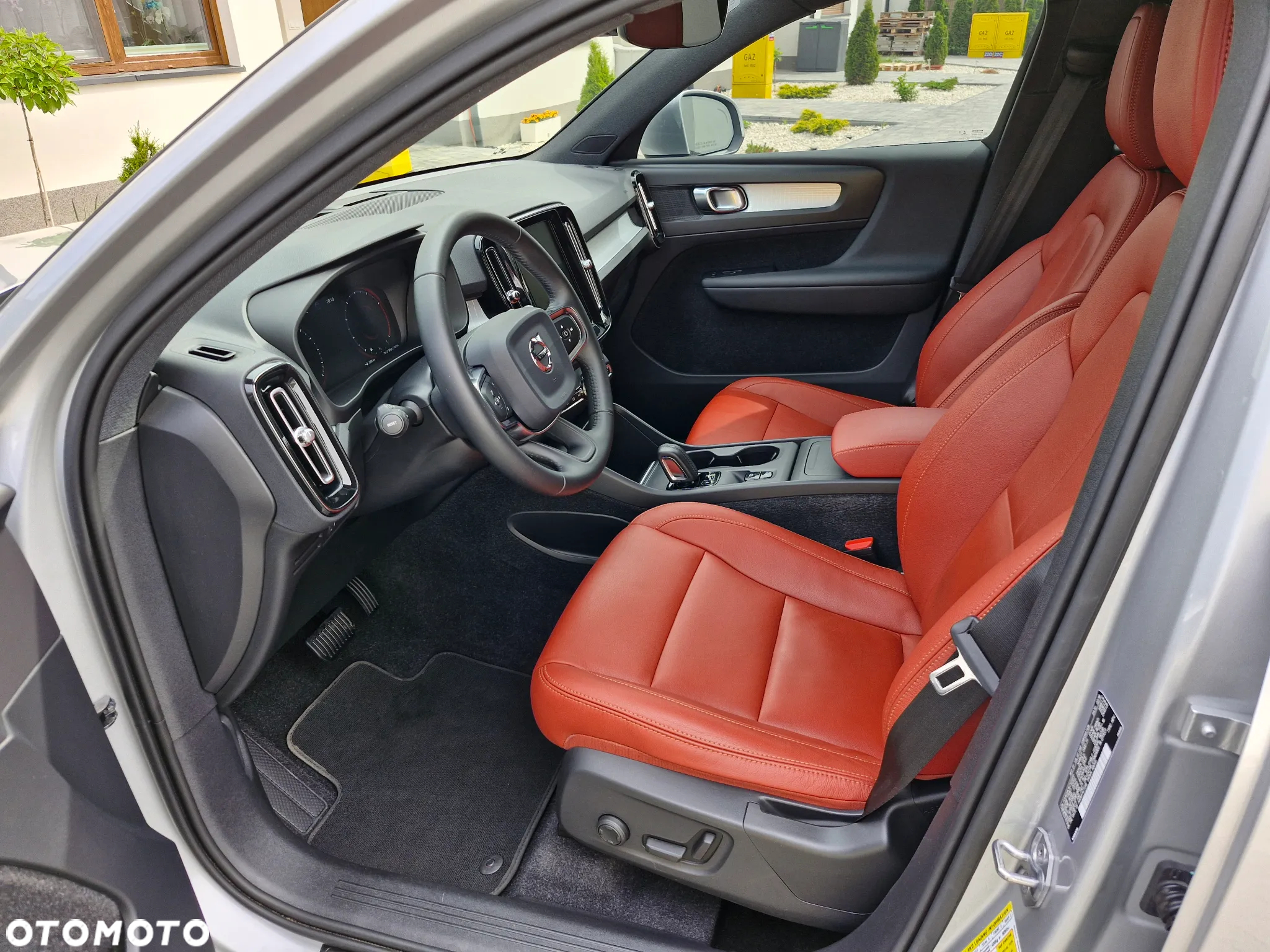 Volvo XC 40 T5 AWD Momentum Pro - 14