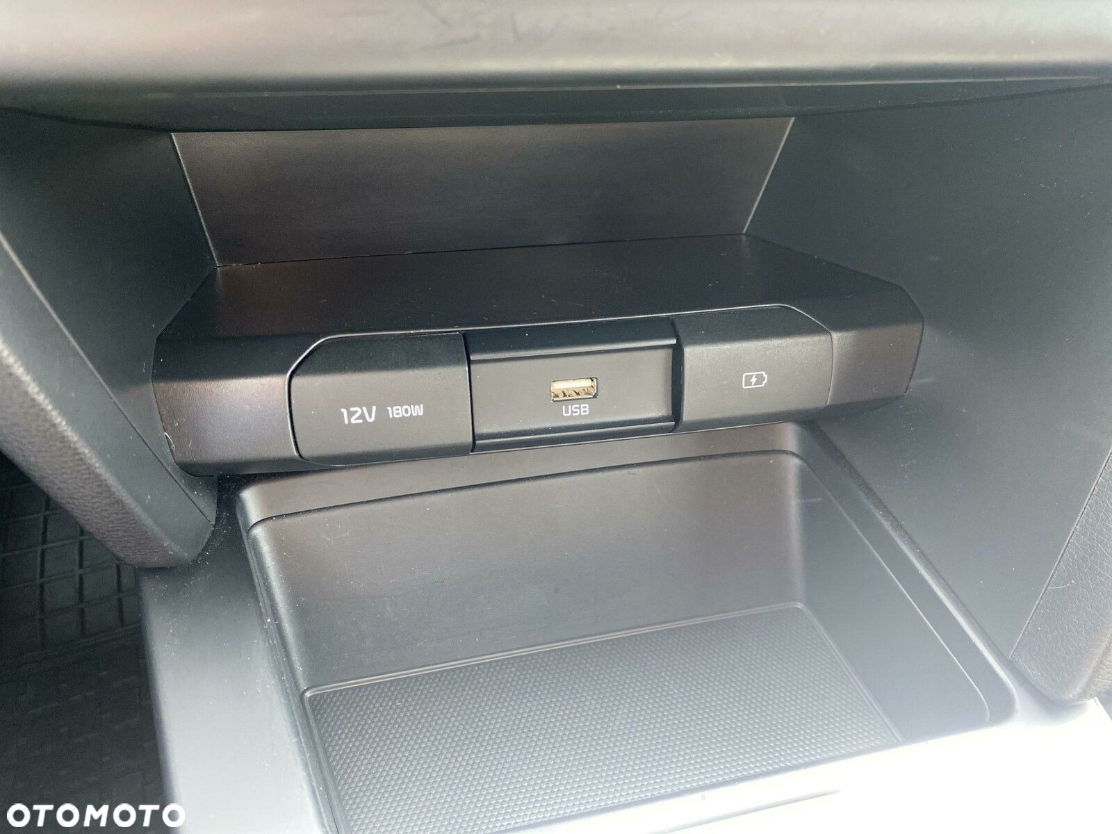 Kia Ceed - 24