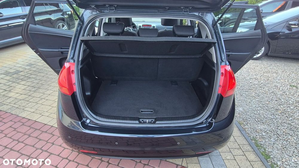 Kia Venga 1.6 CVVT Automatik Fifa World Cup Edition - 31