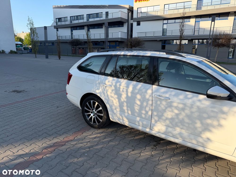 Skoda Octavia 1.6 TDI (Green tec) 4x4 Ambition - 7