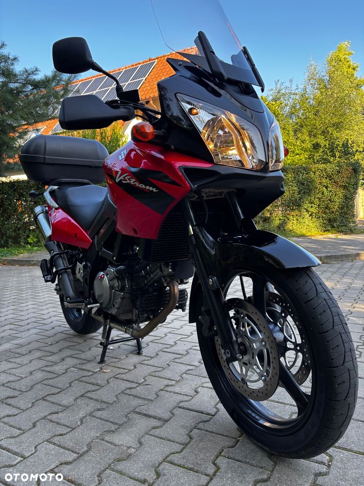 Suzuki V-STROM - 10
