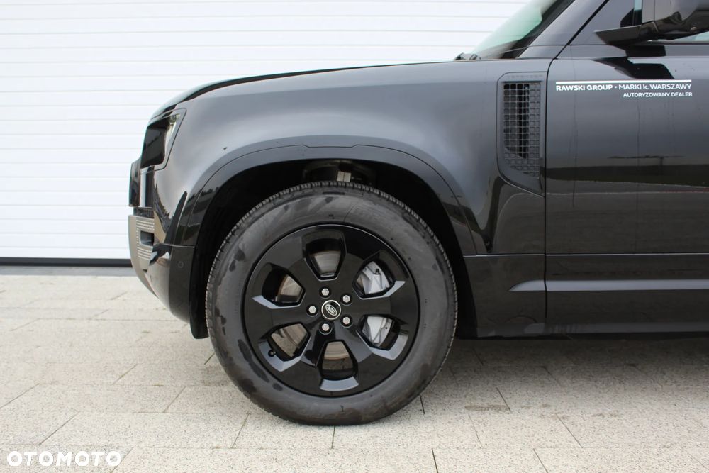 Land Rover Defender - 8