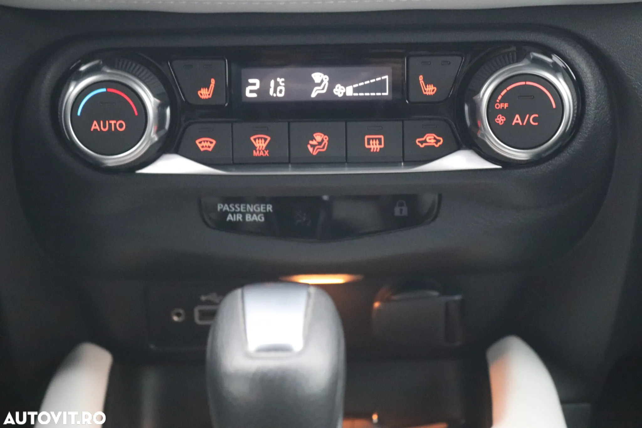 Nissan Juke Hybrid N-Design - 15