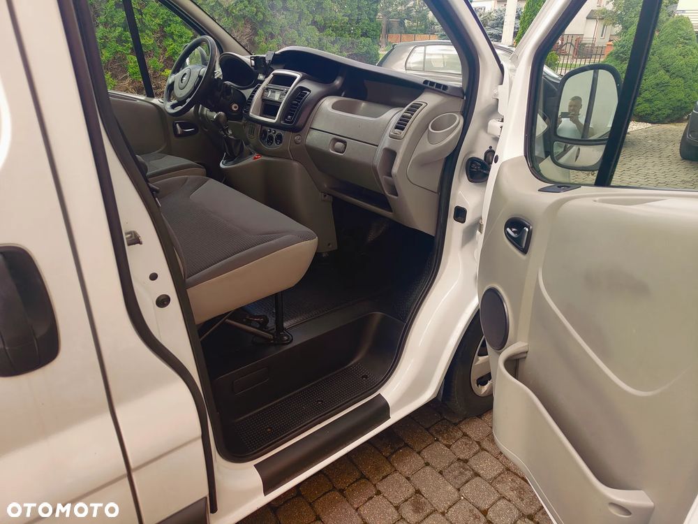 Opel Vivaro - 14