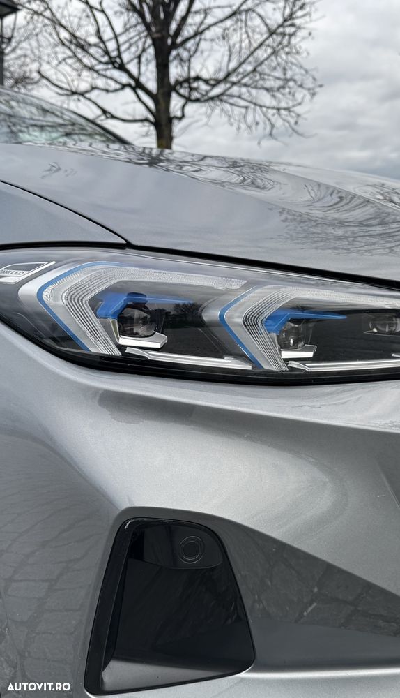 BMW Seria 3 318i Aut. - 19