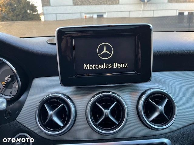 Mercedes-Benz GLA 220 CDI 4Matic 7G-DCT - 29