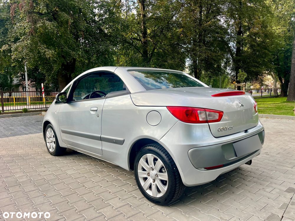 Mitsubishi Colt 1.5 - 9