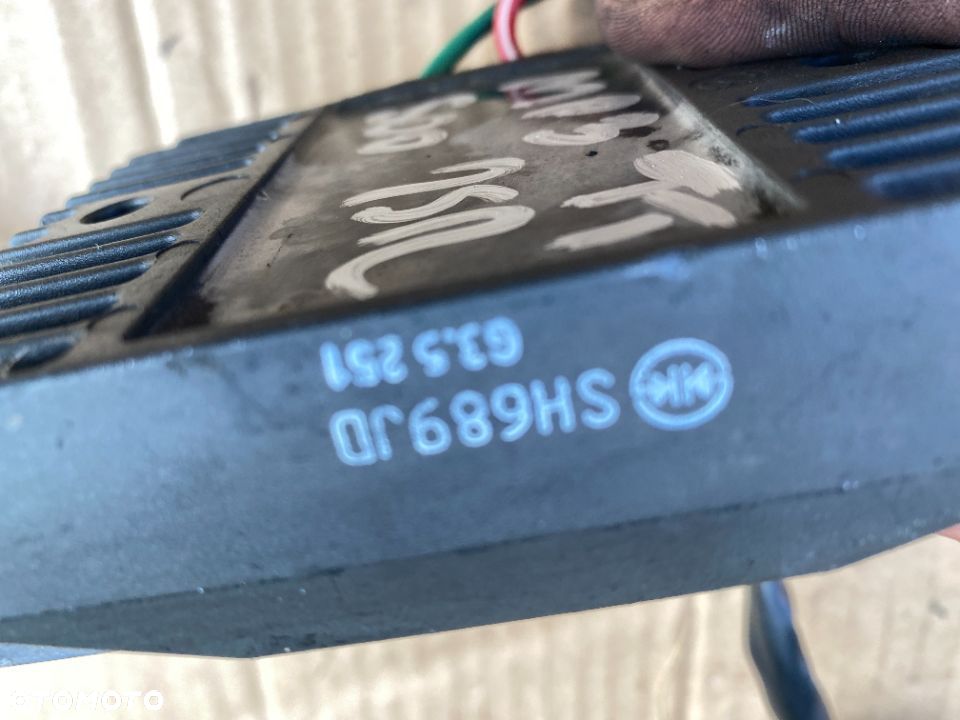 Regulator napięcia  Piaggio MP3  300/500  15R - 3