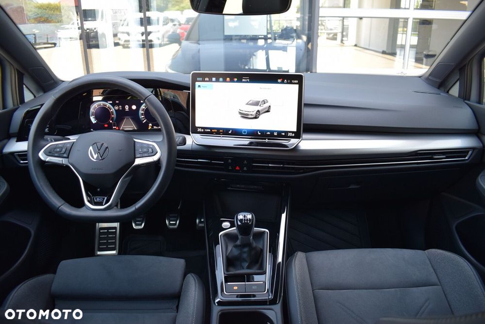 Volkswagen Golf - 16