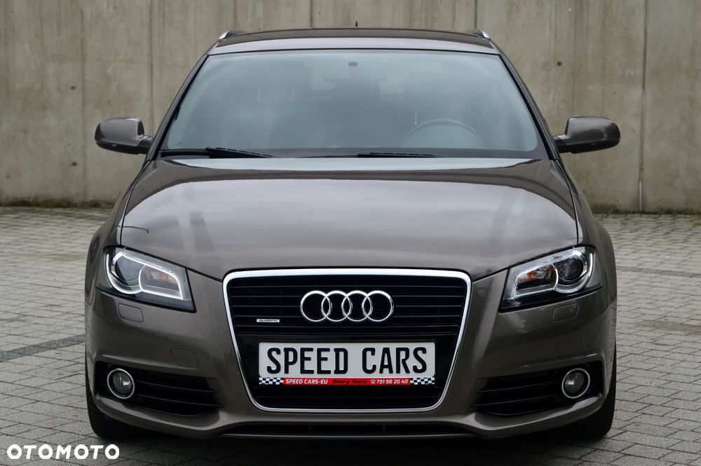 Audi A3 Sportback 2.0 TDI DPF quattro S line Sportpaket - 2