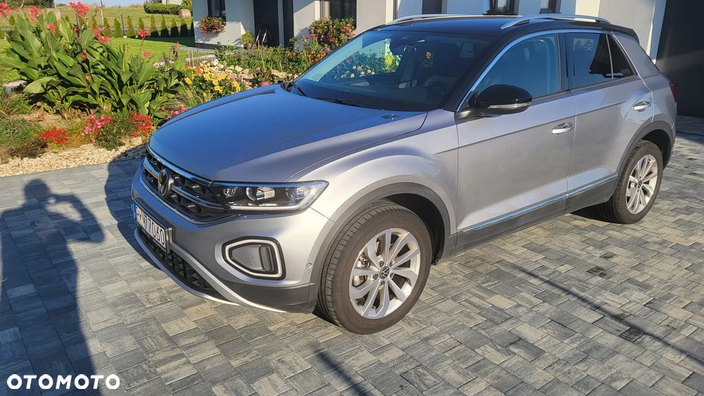 Volkswagen T-Roc 2023 photo 2