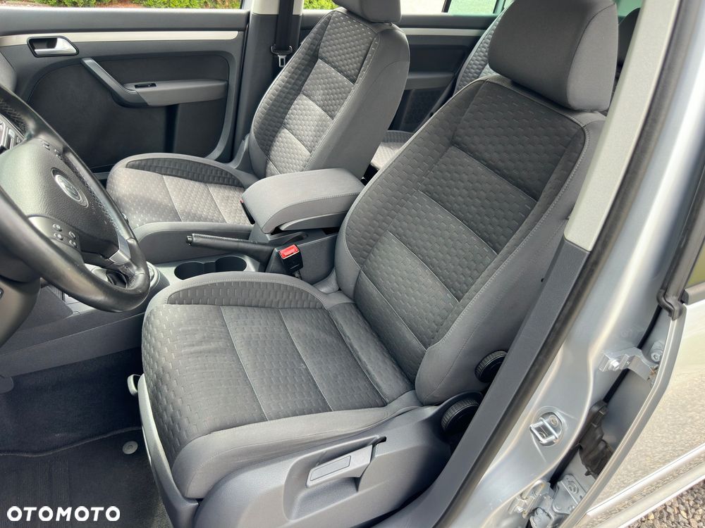 Volkswagen Touran 1.6 Trendline - 21