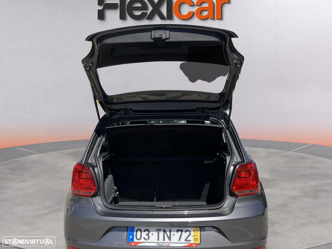 VW Polo 1.4 TDi Confortline - 9