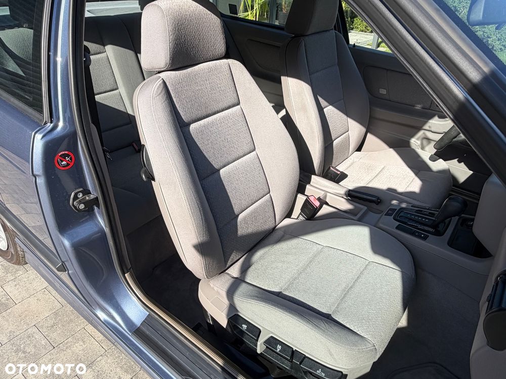 BMW Seria 3 - 18