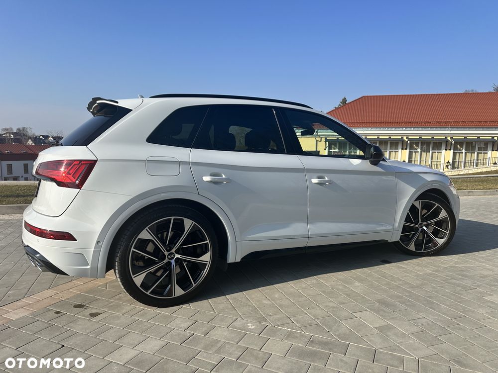 Audi SQ5 - 5