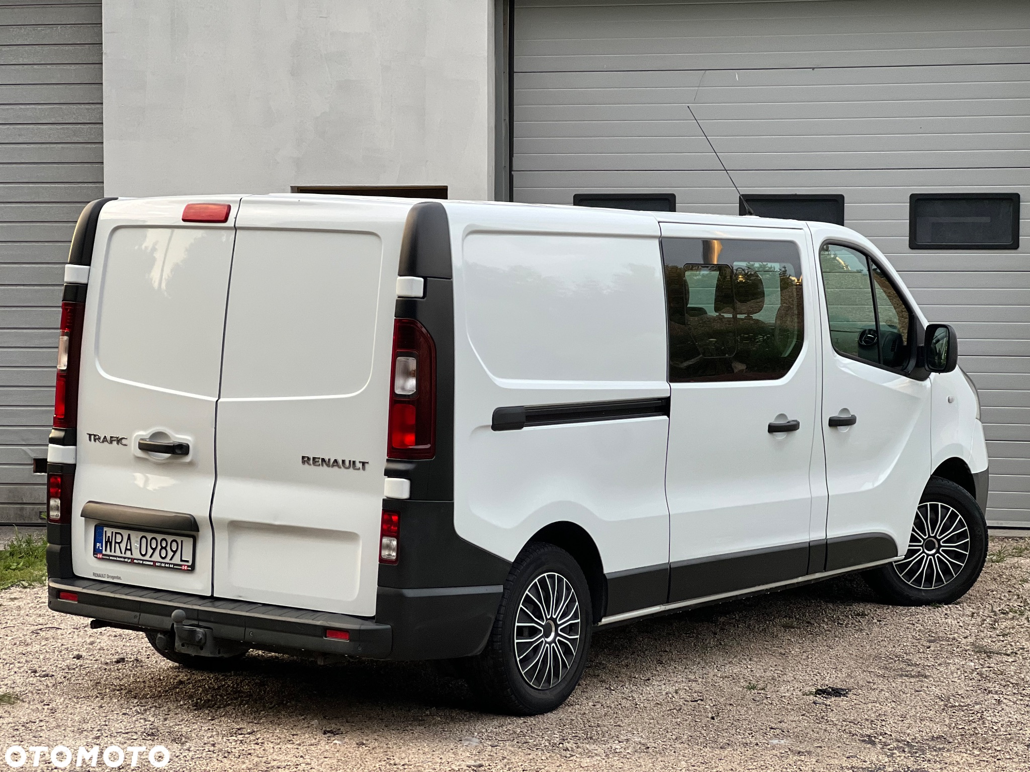 Renault Trafic 1.6 dCi 115 Grand Combi L2H1 Expression - 16