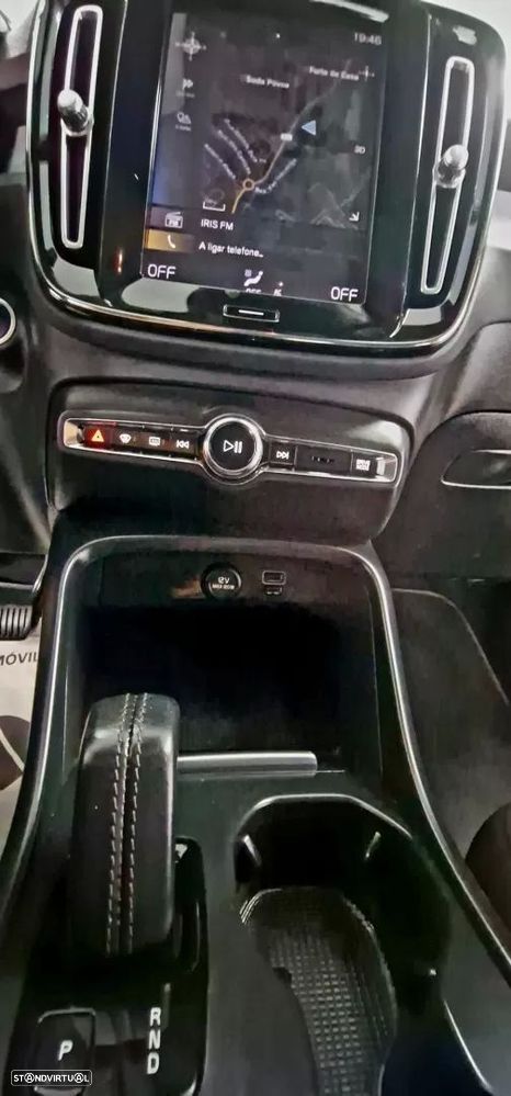 Volvo XC 40 1.5 T2 Momentum Plus Geartronic - 27