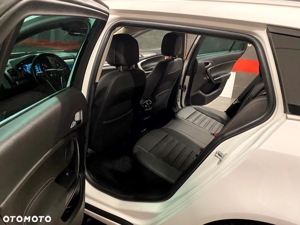 Opel Insignia 1.6 T Executive S&S - 19