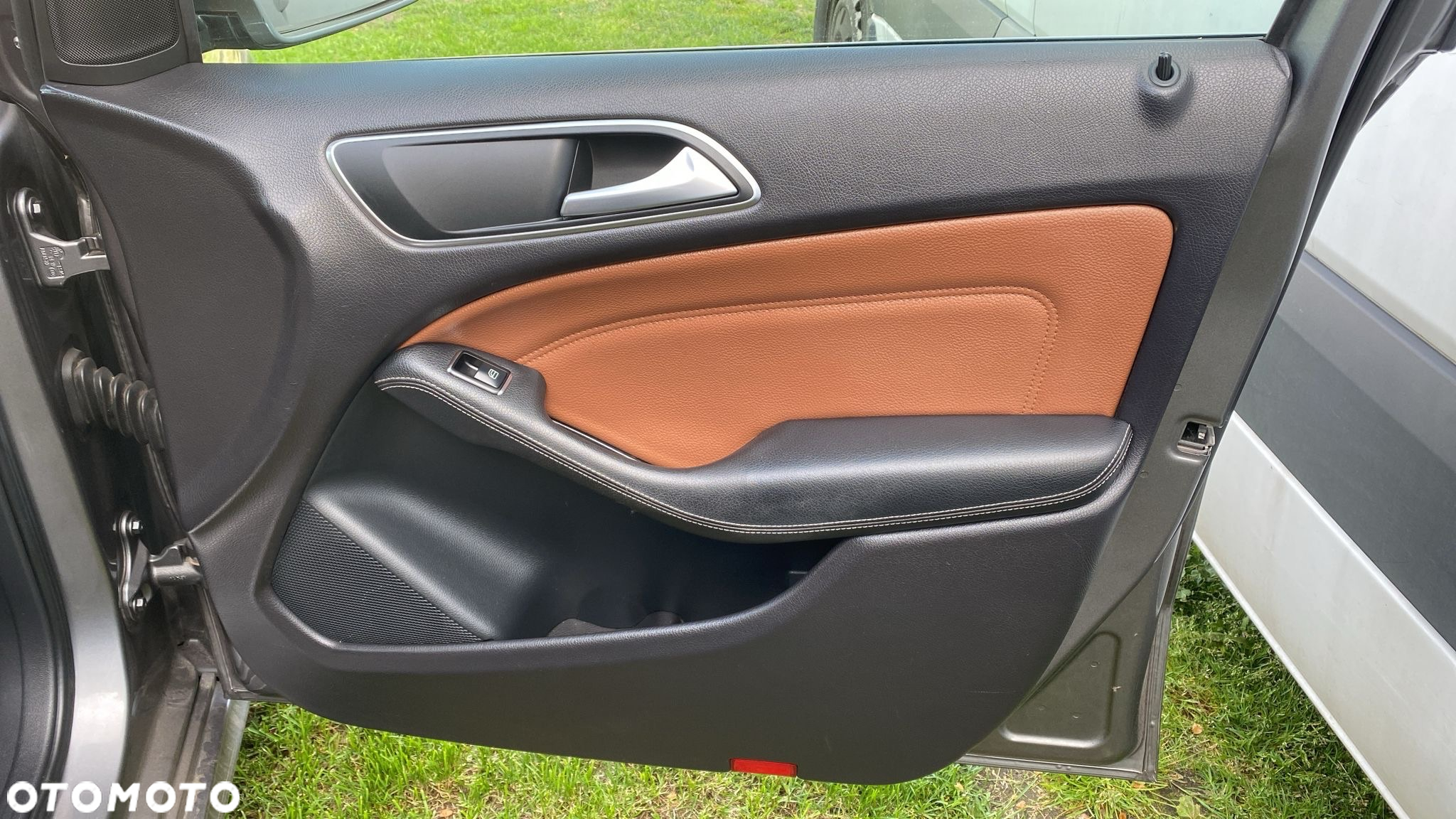 Mercedes-Benz Klasa B 180 CDI (BlueEFFICIENCY) - 19