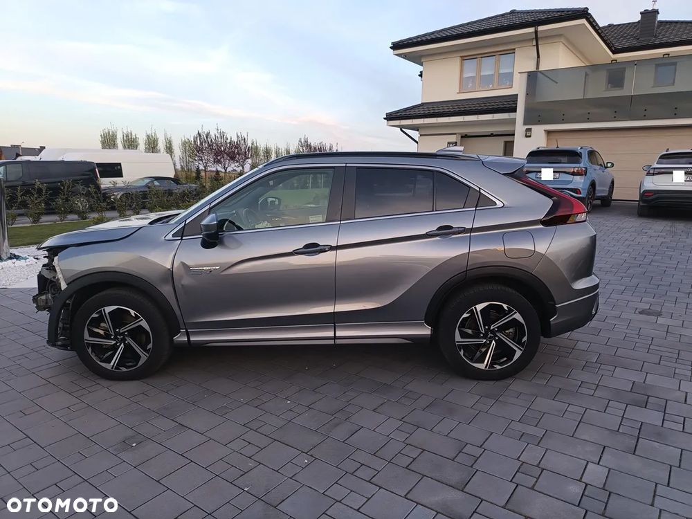 Mitsubishi Eclipse Cross 2.4 PHEV Instyle Plus - 3