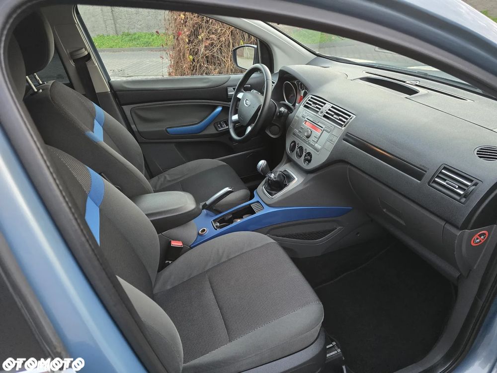 Ford Kuga 2.0 TDCi 4x4 Titanium - 15